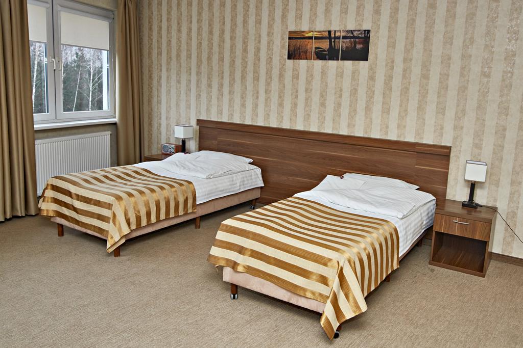 Hotel Ted Radomsko Esterno foto
